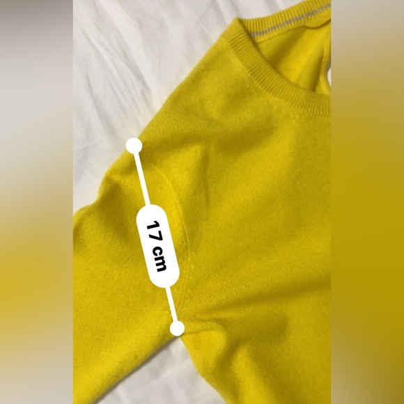 Aritzia 100%cadhmere - Picture 5 of 5